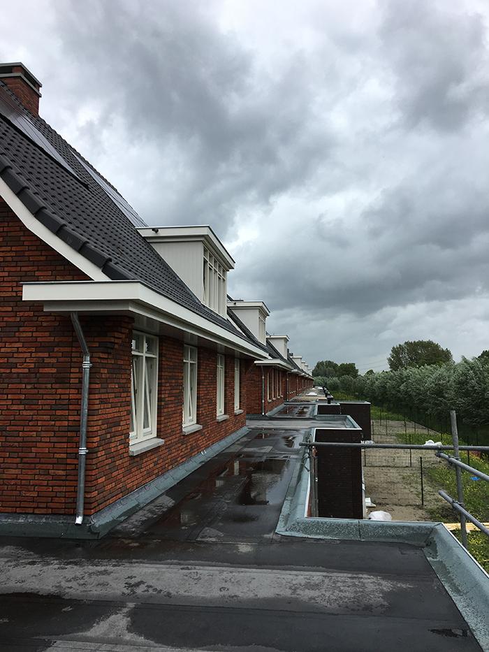 P. van Oord installatie, zinken dakgoten en dakbedekking